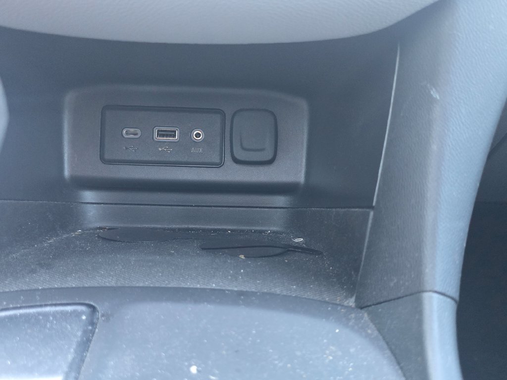 Used 2020 Chevrolet Equinox LT FWD image 33