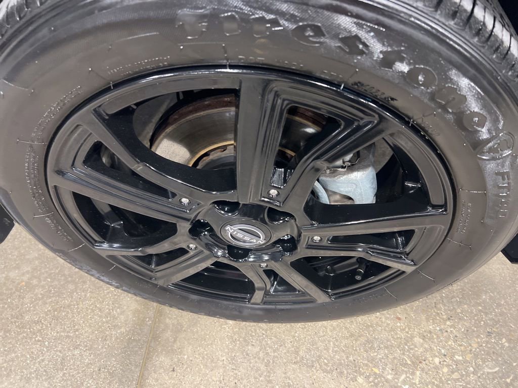 Certified 2024 Nissan Kicks SR w/ SR Premium Package image 41