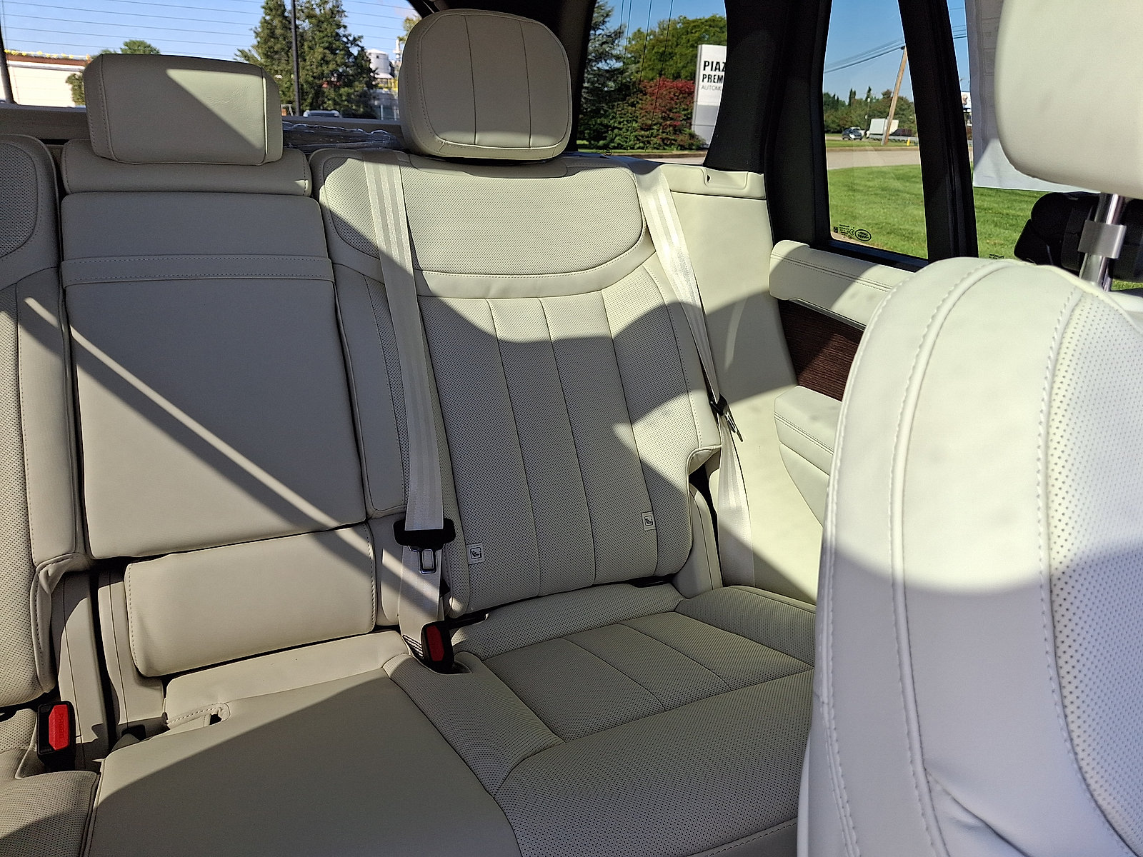 New 2027 Land Rover Range Rover SE AWD/4WD image 7
