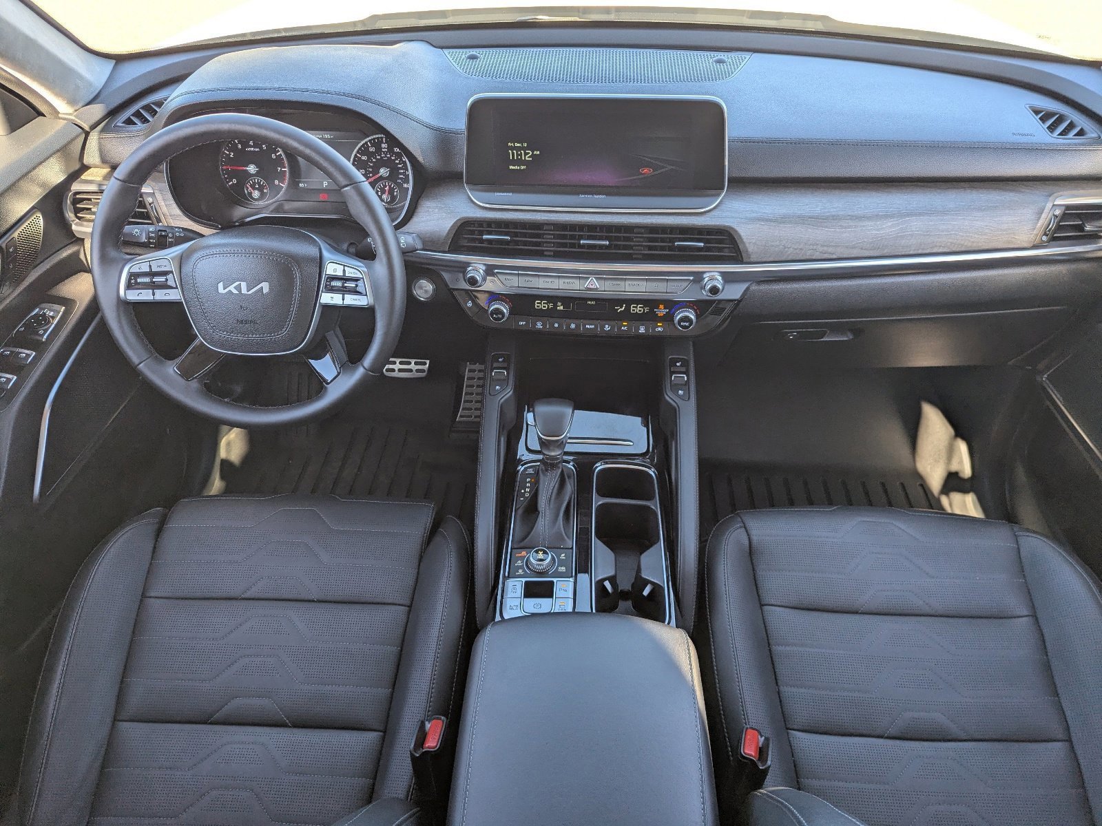 Used 2022 Kia Telluride SX w/ SX Prestige Package image 15