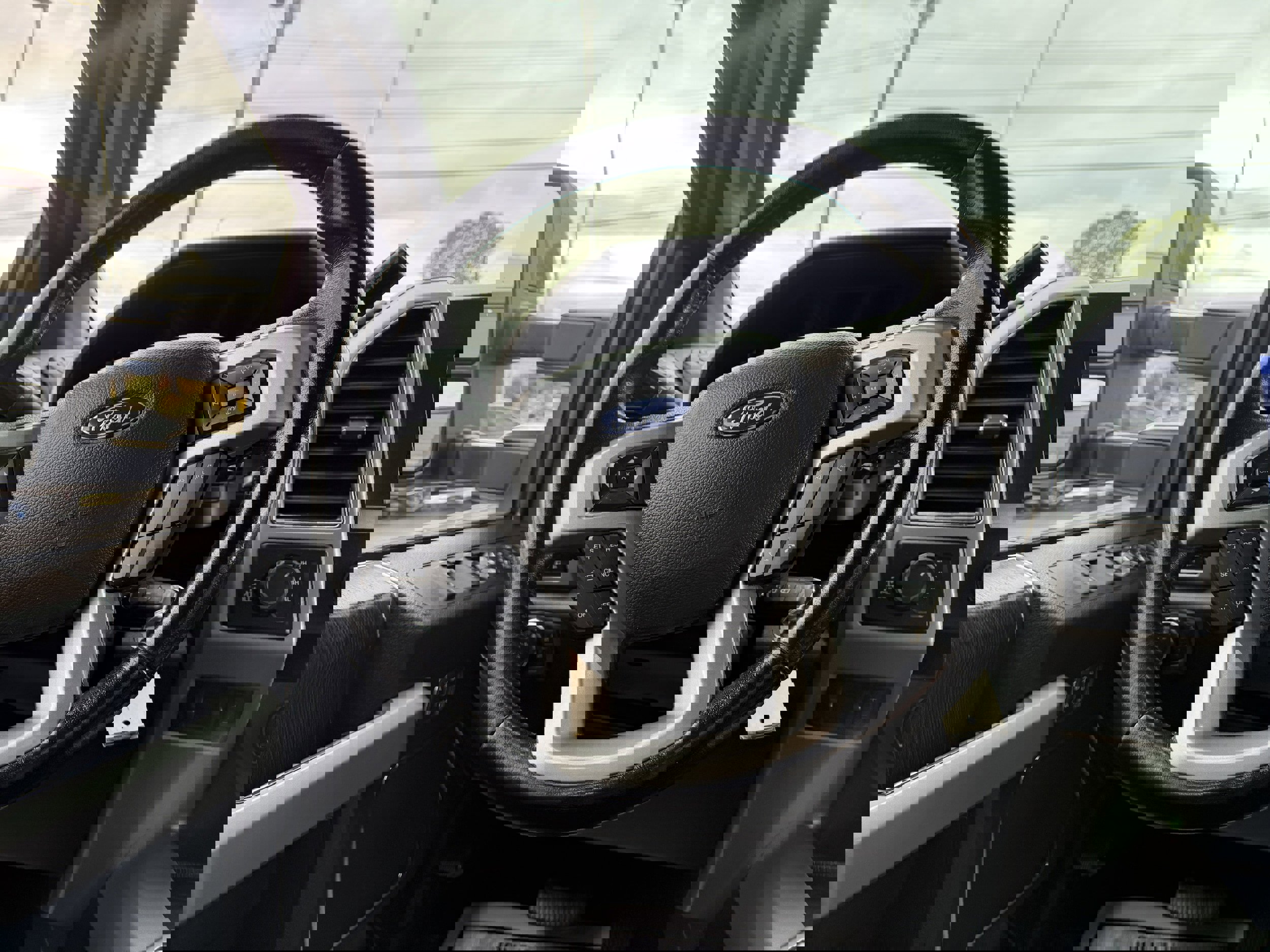 Used 2021 Ford F250 Lariat w/ Lariat Ultimate Package image 19