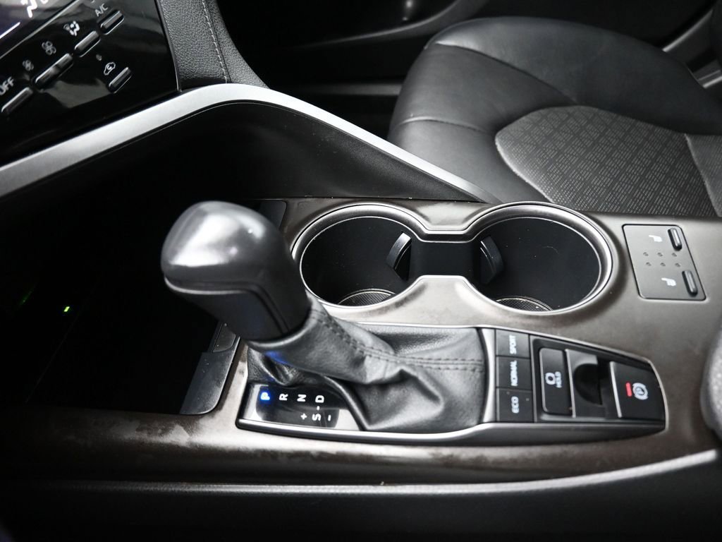 Used 2021 Toyota Camry XSE w/ Navigation Package image 23