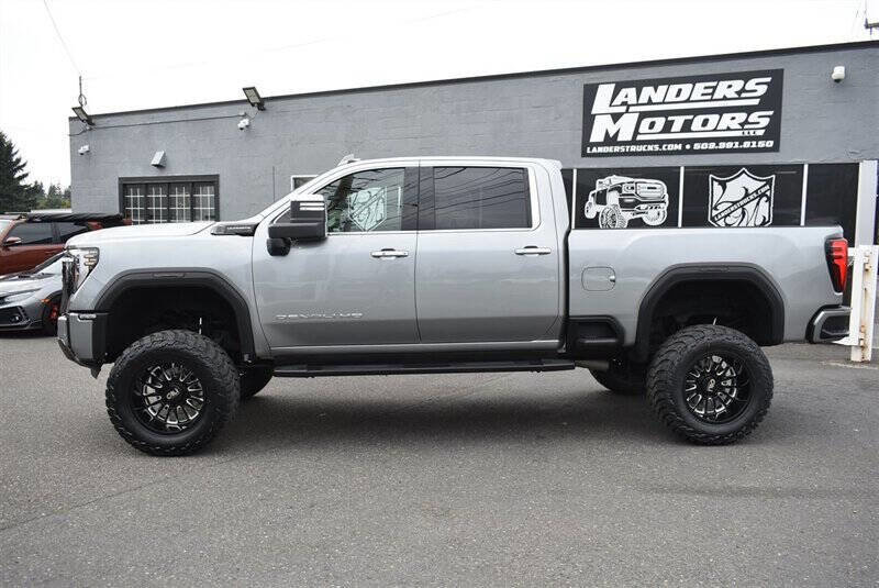 Used 2024 GMC Sierra 3500 Denali Ultimate image 2