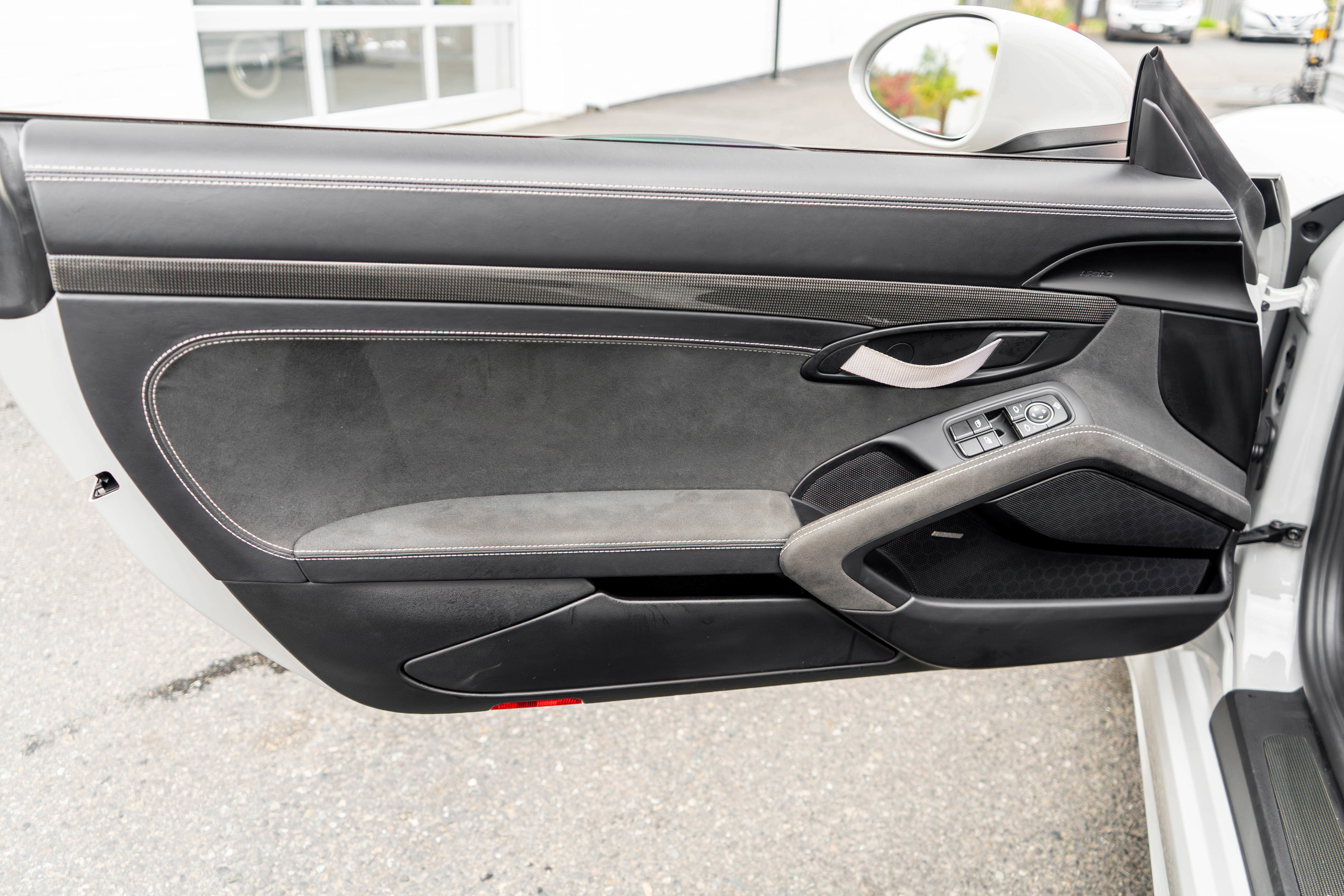 Used 2022 Porsche 718 Boxster Spyder w/ Light Design Package RWD image 10