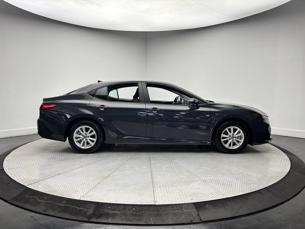 Used 2025 Toyota Camry LE FWD image 43