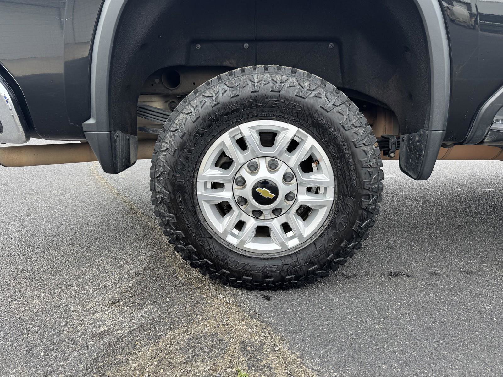 Used 2020 Chevrolet Silverado 2500 LT w/ All Star Edition image 42