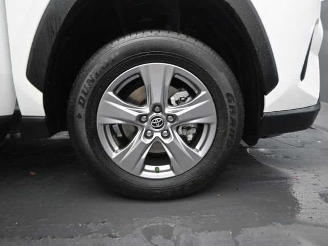 Used 2023 Toyota RAV4 XLE image 18