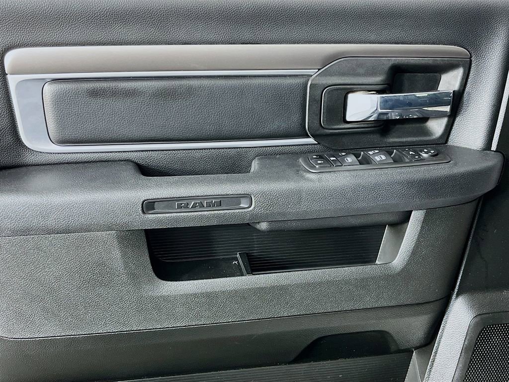 Used 2021 RAM 1500 Classic Warlock image 26