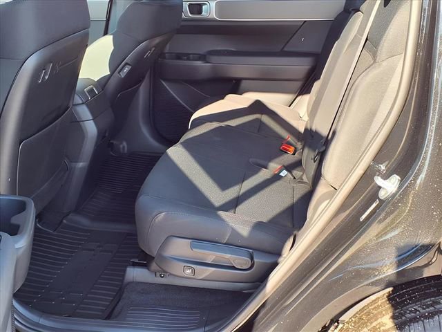 New 2026 Hyundai Santa Fe SE image 13