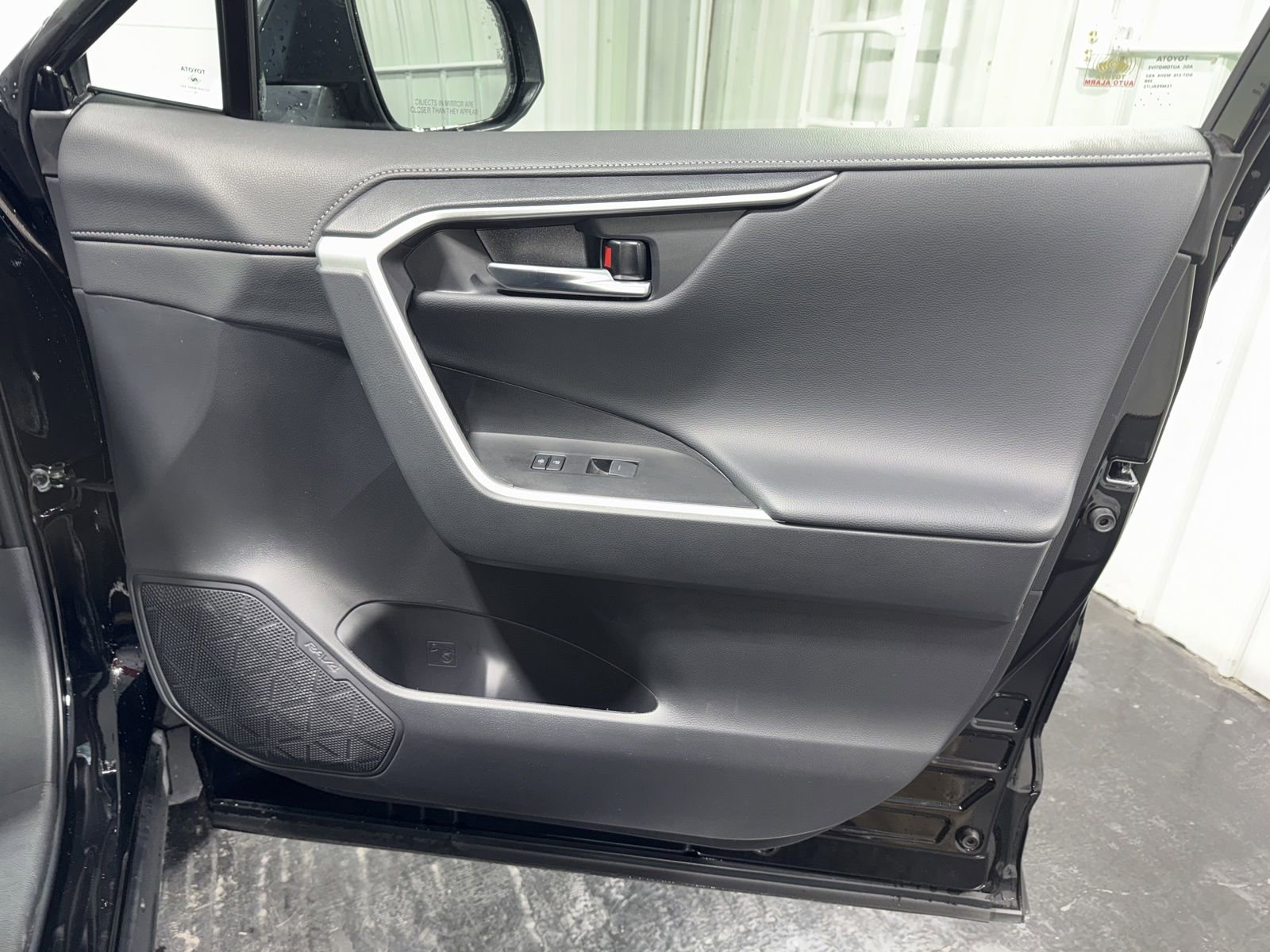 Used 2025 Toyota RAV4 Limited w/ Weather Package AWD/4WD image 13