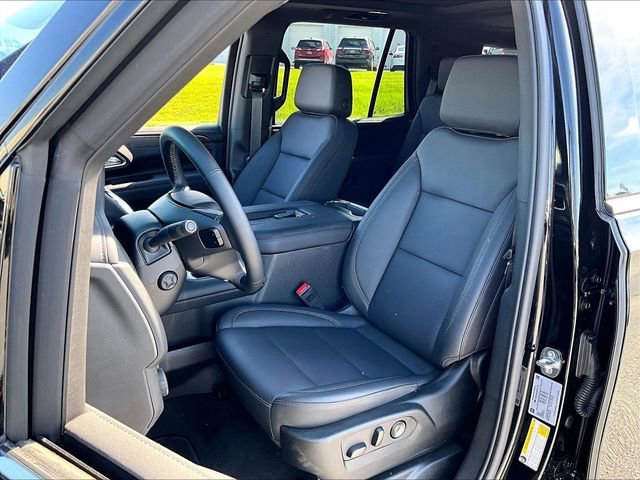 Used 2024 Chevrolet Tahoe LT w/ LT Signature Package AWD/4WD image 10