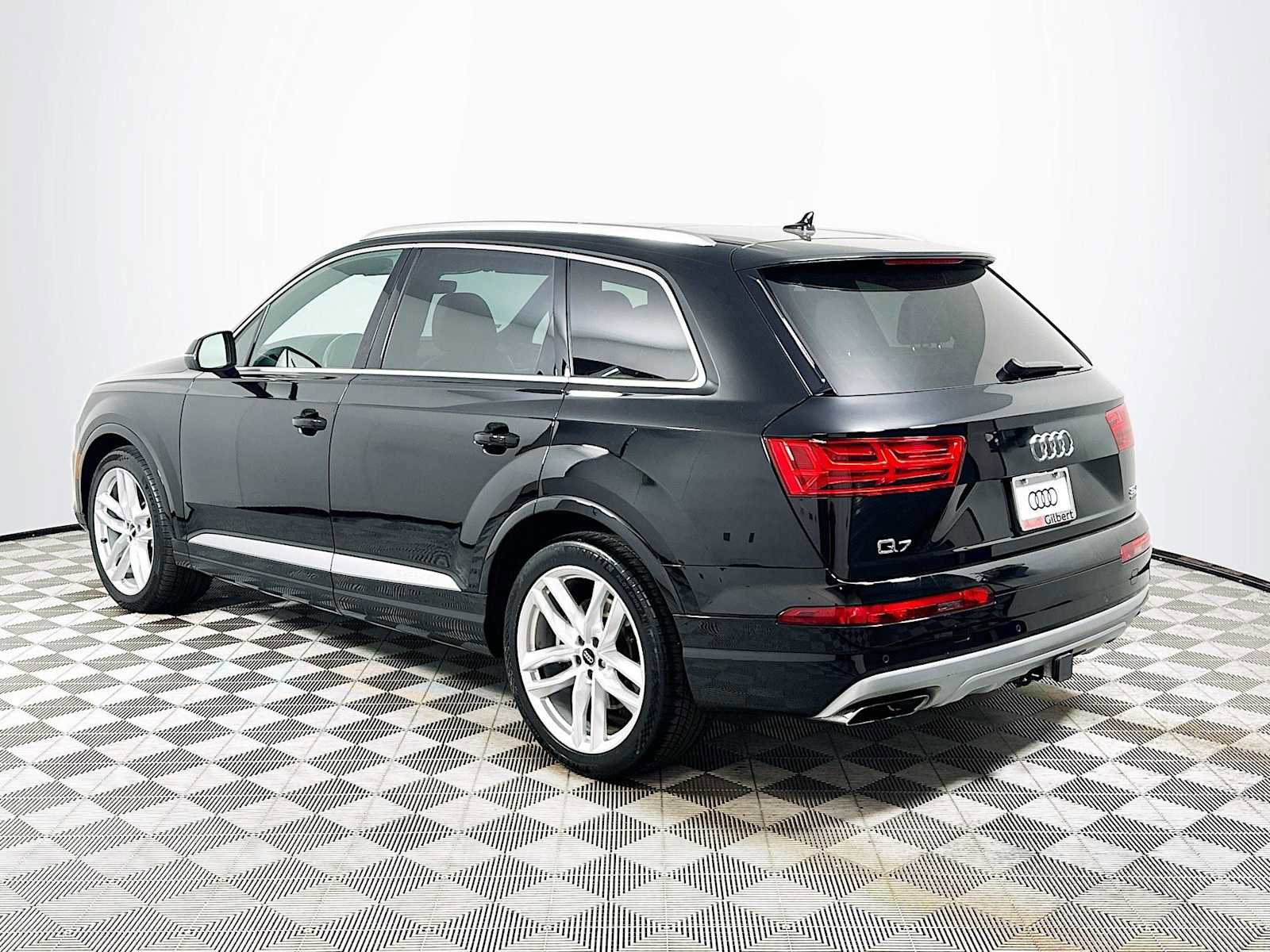 Used 2017 Audi Q7 3.0T Prestige image 5