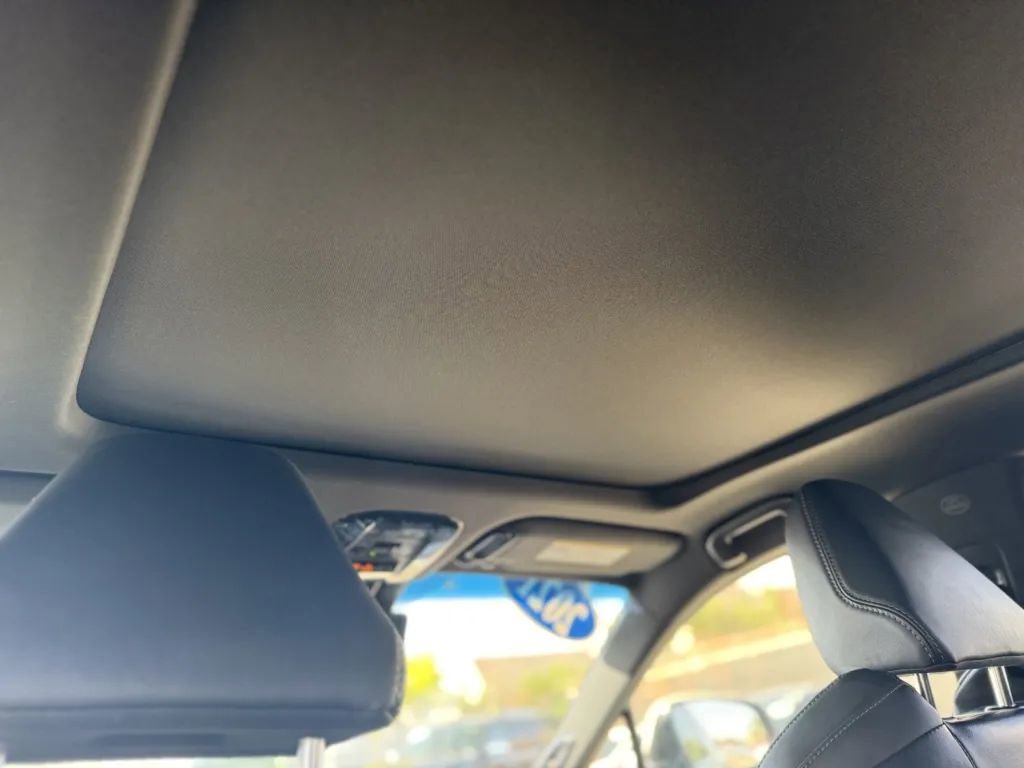 Used 2021 Toyota Venza Limited w/ Advanced Technology Package image 14