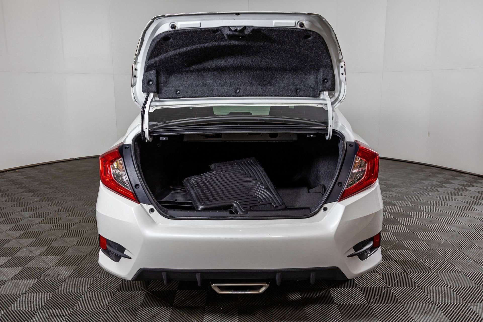 Used 2020 Honda Civic Sport image 37