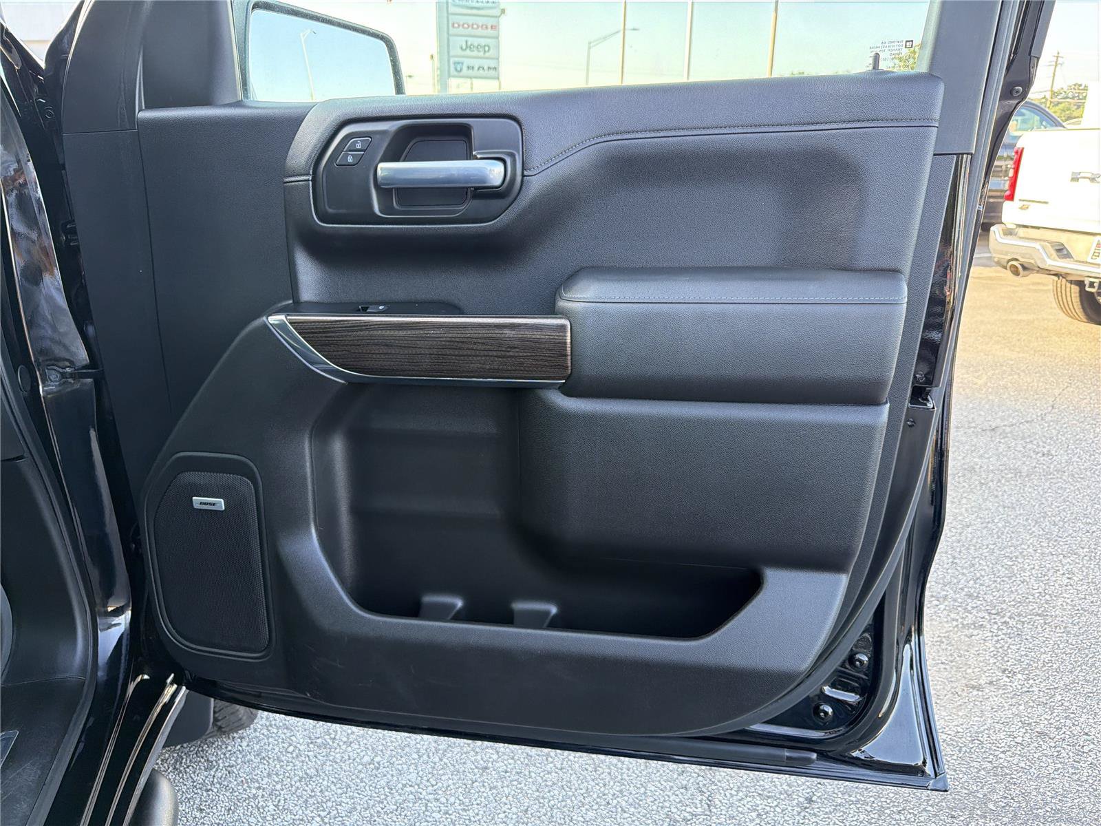 Used 2019 Chevrolet Silverado 1500 LT Trail Boss AWD/4WD image 13