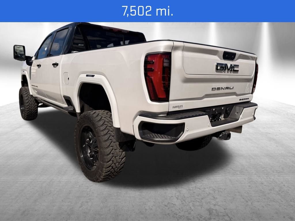 Used 2024 GMC Sierra 3500 Denali Ultimate image 3