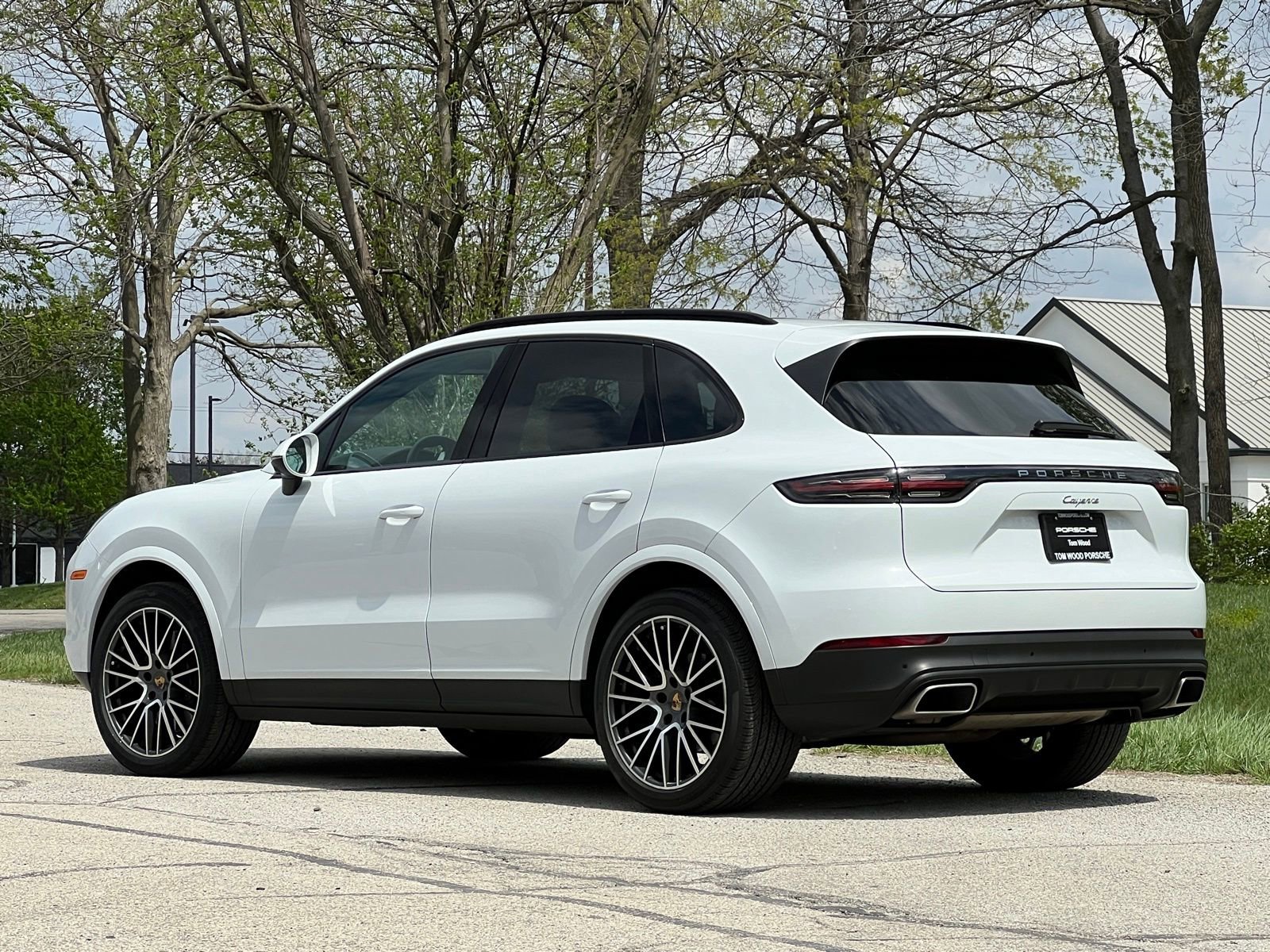 Certified 2023 Porsche Cayenne image 3