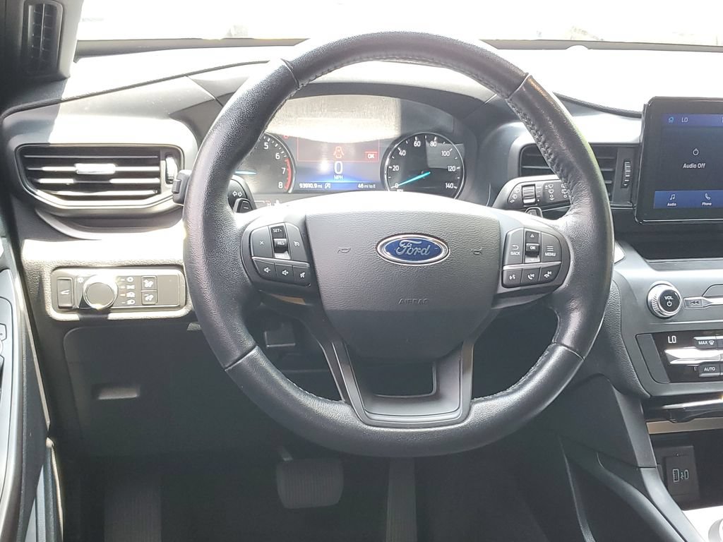 Used 2020 Ford Explorer XLT AWD/4WD image 12