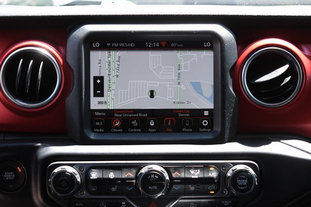Used 2023 Jeep Gladiator Rubicon w/ Cold Weather Group AWD/4WD image 19
