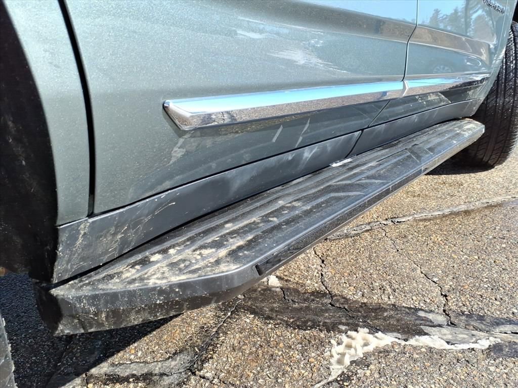 Used 2024 GMC Yukon SLT image 5