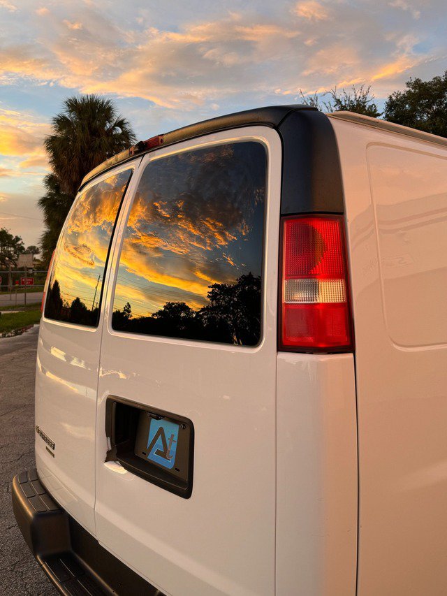 Used 2013 Chevrolet Express 2500 RWD image 29