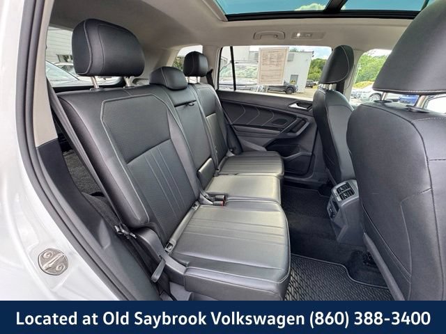 Certified 2023 Volkswagen Tiguan SE w/ Panoramic Sunroof Package AWD/4WD image 22