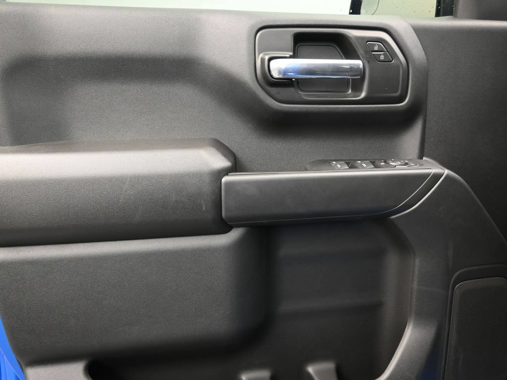 Used 2026 Chevrolet Silverado 1500 Custom RWD image 11