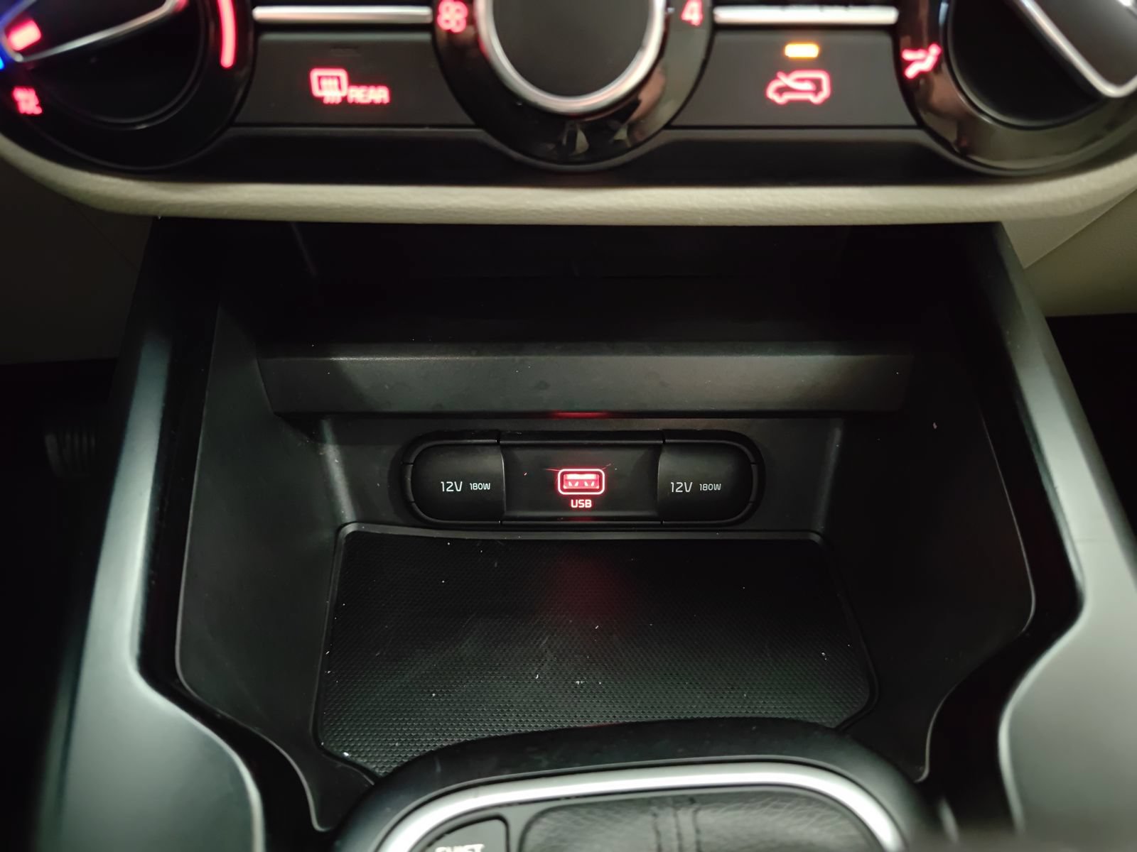 Used 2020 Kia Soul LX FWD image 23