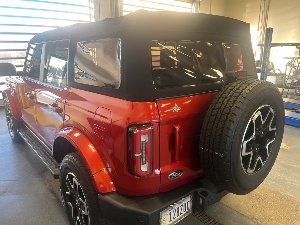 Used 2024 Ford Bronco Outer Banks AWD/4WD image 5