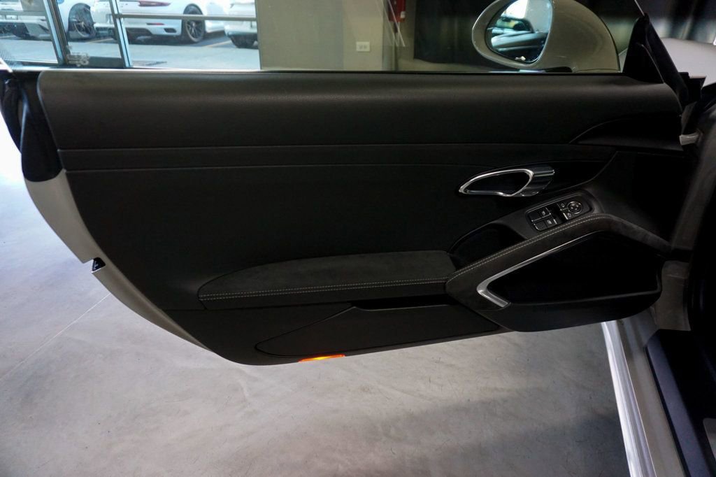 Used 2018 Porsche 911 GT3 image 21