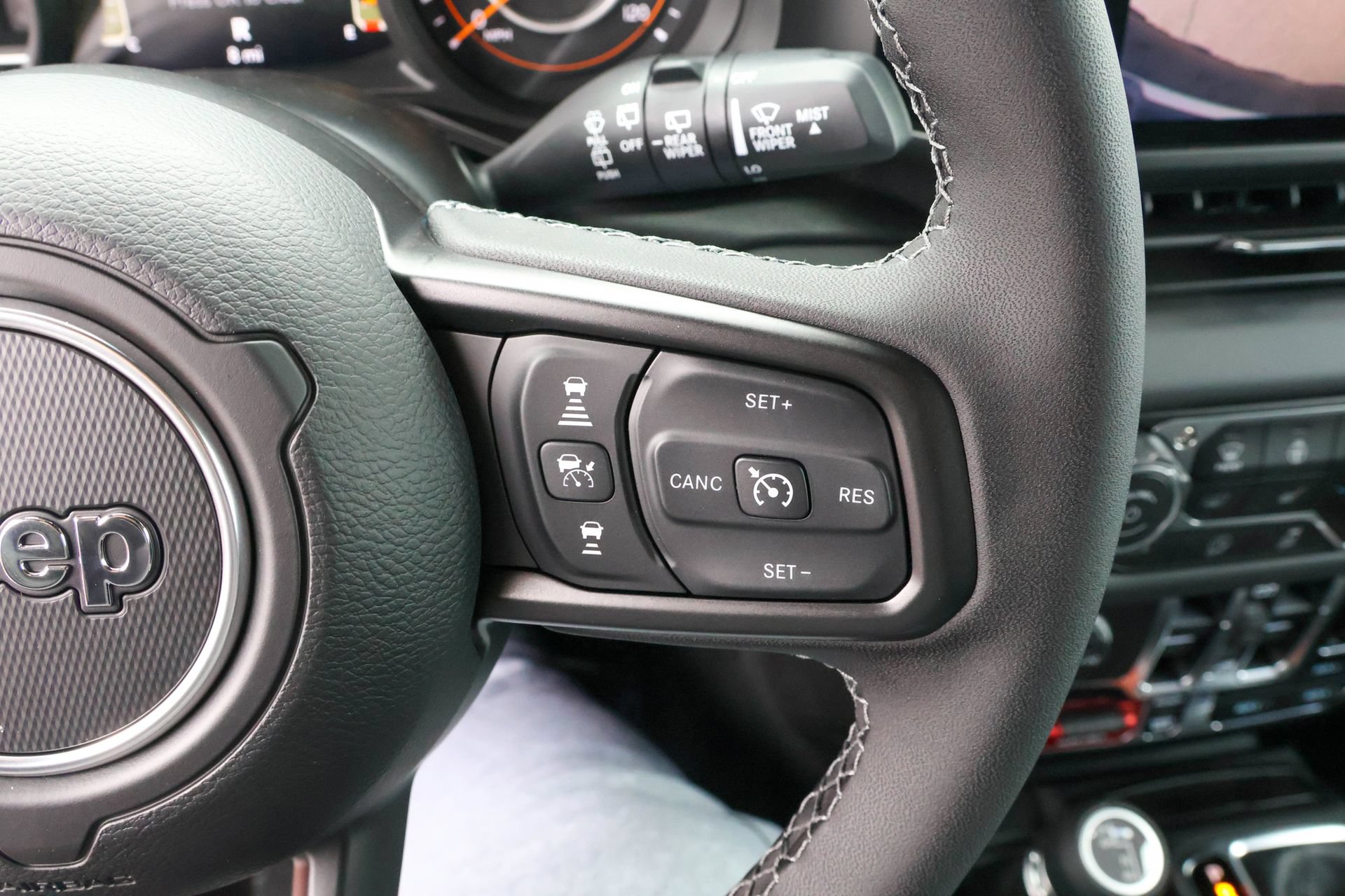 New 2026 Jeep Wrangler Unlimited Rubicon AWD/4WD image 28