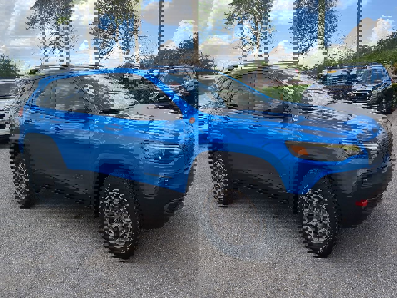 Used 2020 Jeep Cherokee Trailhawk w/ Cold Weather Group image 2