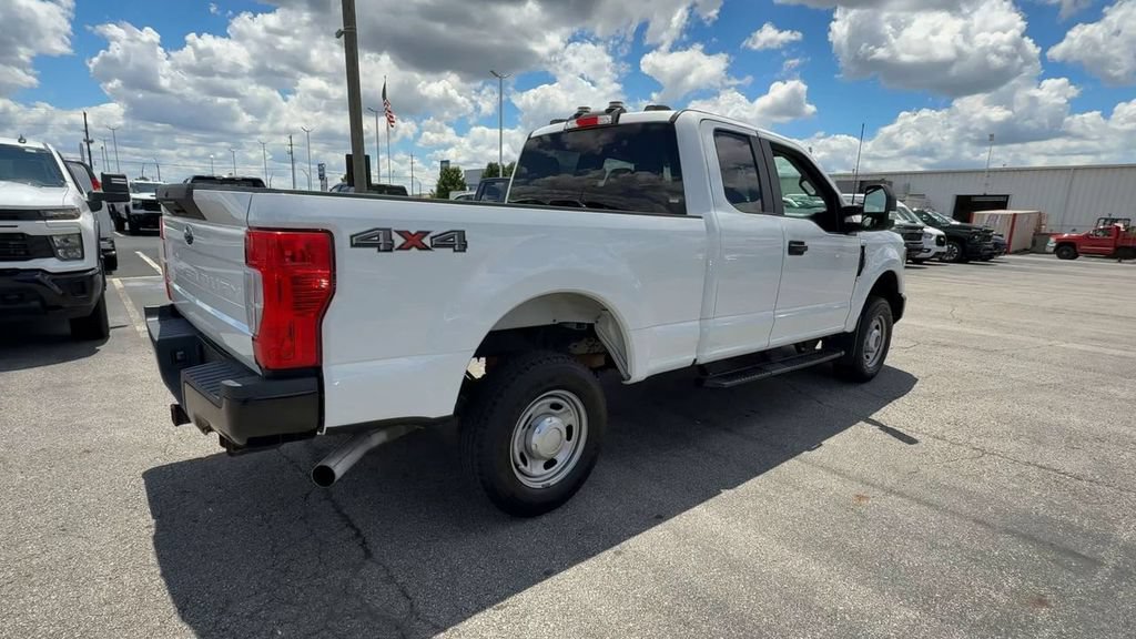 Used 2022 Ford F250 XL w/ Power Equipment Group AWD/4WD image 8