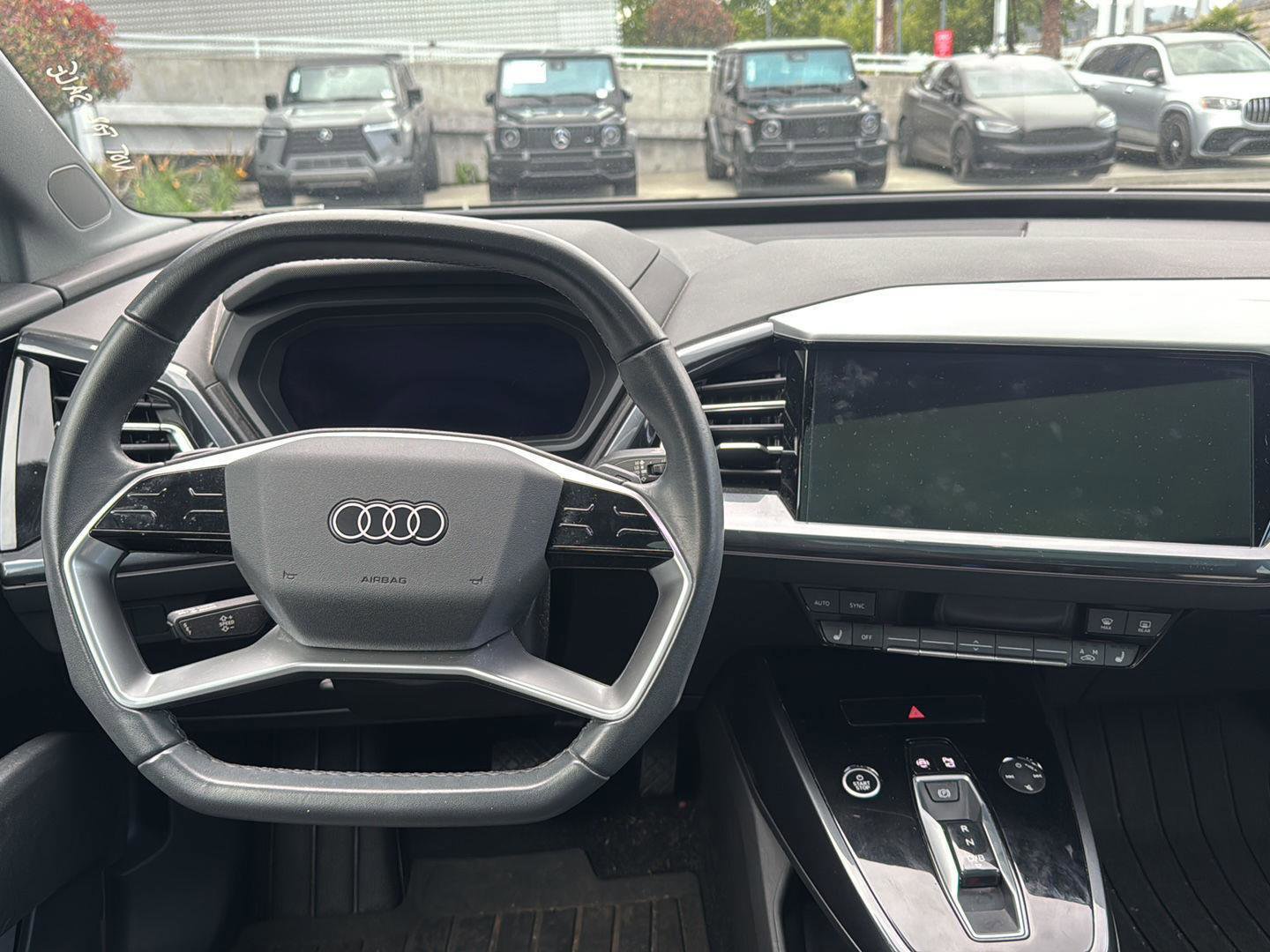 Used 2023 Audi Q4 e-tron Premium w/ Convenience Package AWD/4WD image 9