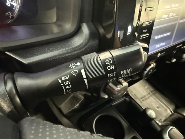 Used 2024 Toyota 4Runner TRD Off-Road image 31