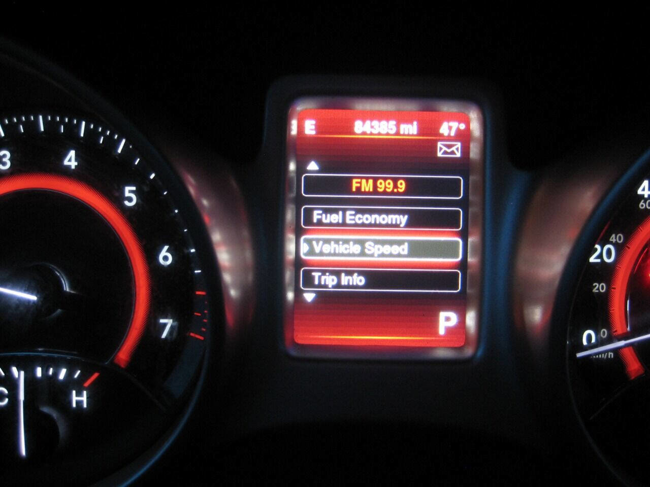 Used 2015 Dodge Journey SXT w/ Flexible Seating Group image 29