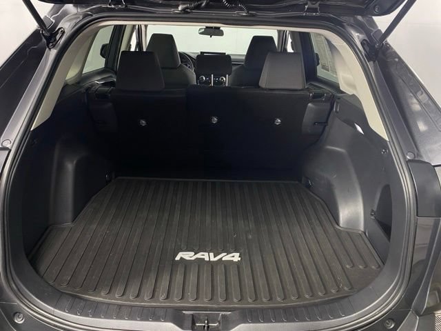 Used 2023 Toyota RAV4 XLE FWD image 25