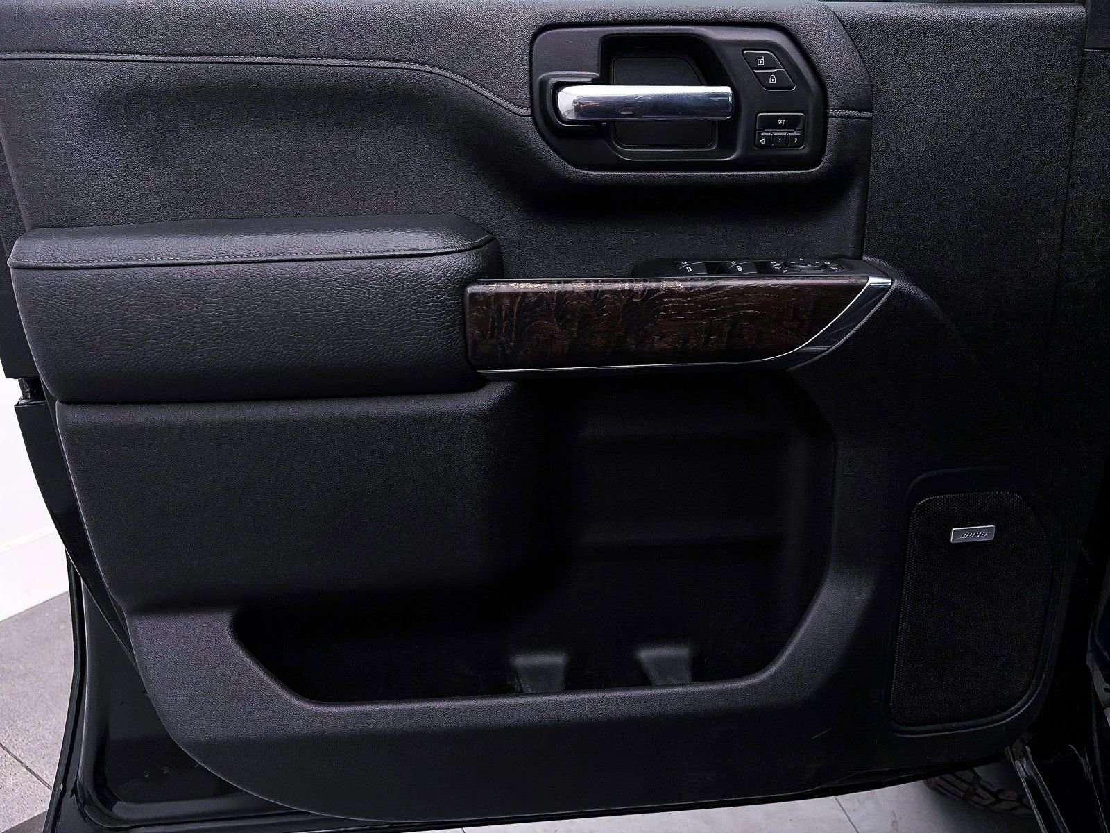 Used 2022 GMC Sierra 3500 Denali w/ Denali Ultimate Package image 32