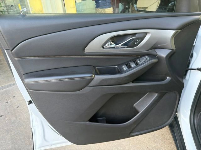 Used 2018 Chevrolet Traverse LS AWD/4WD image 16