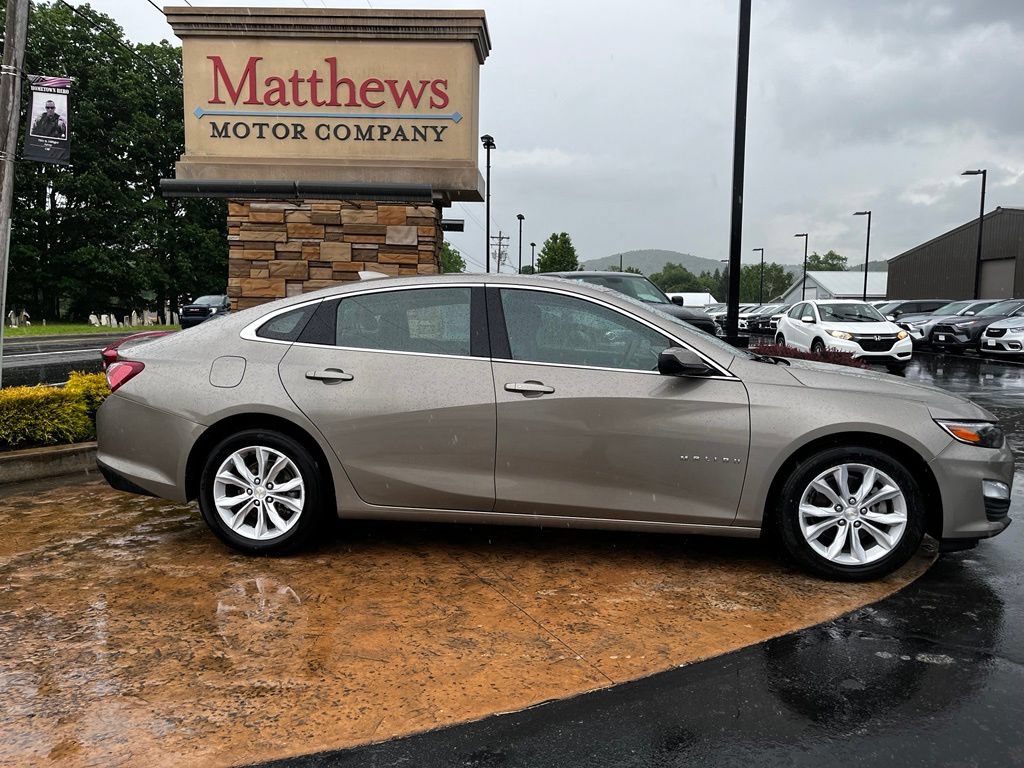Used 2022 Chevrolet Malibu LT FWD image 4