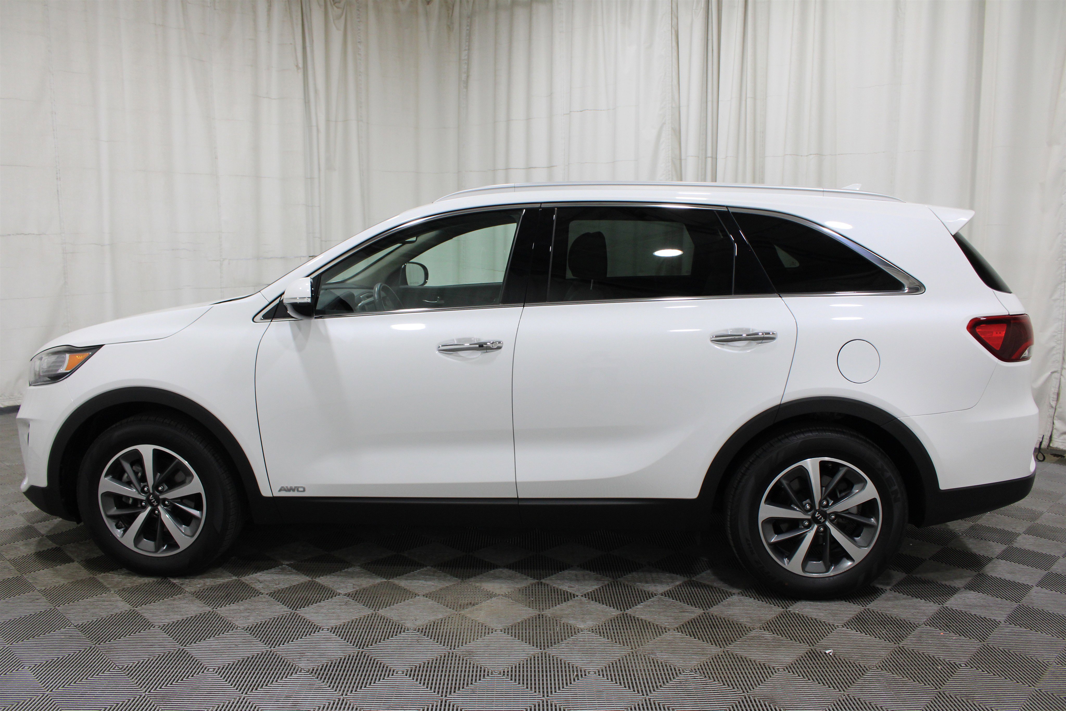 Used 2019 Kia Sorento EX image 31