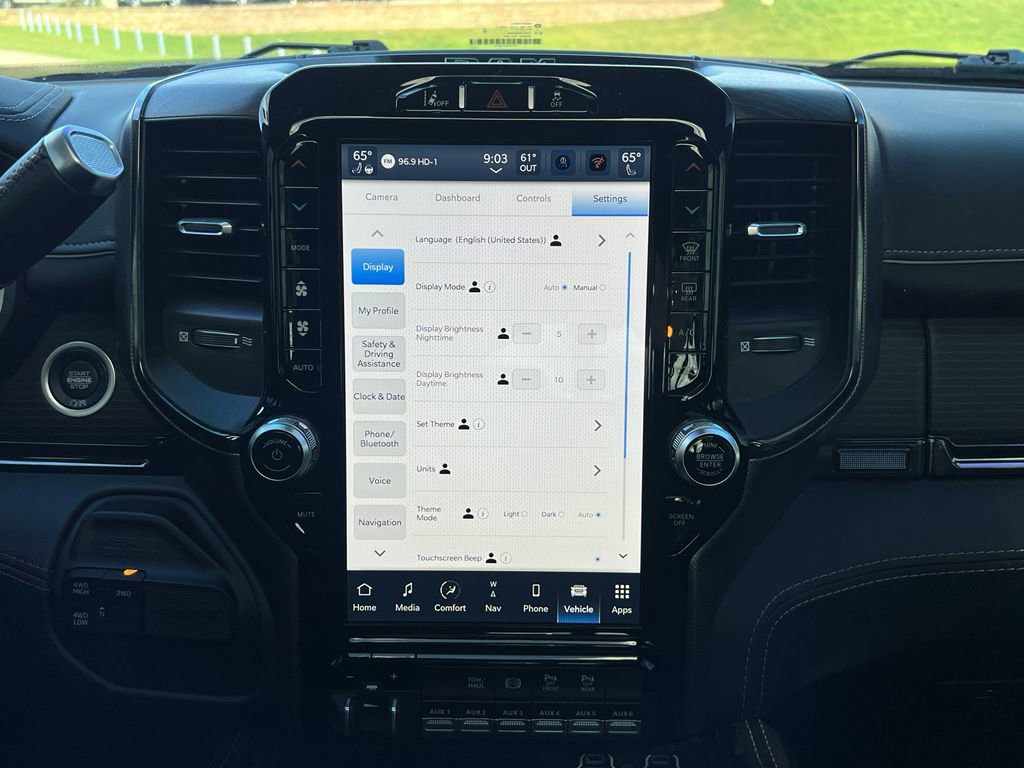 Used 2024 RAM 2500 Limited image 31