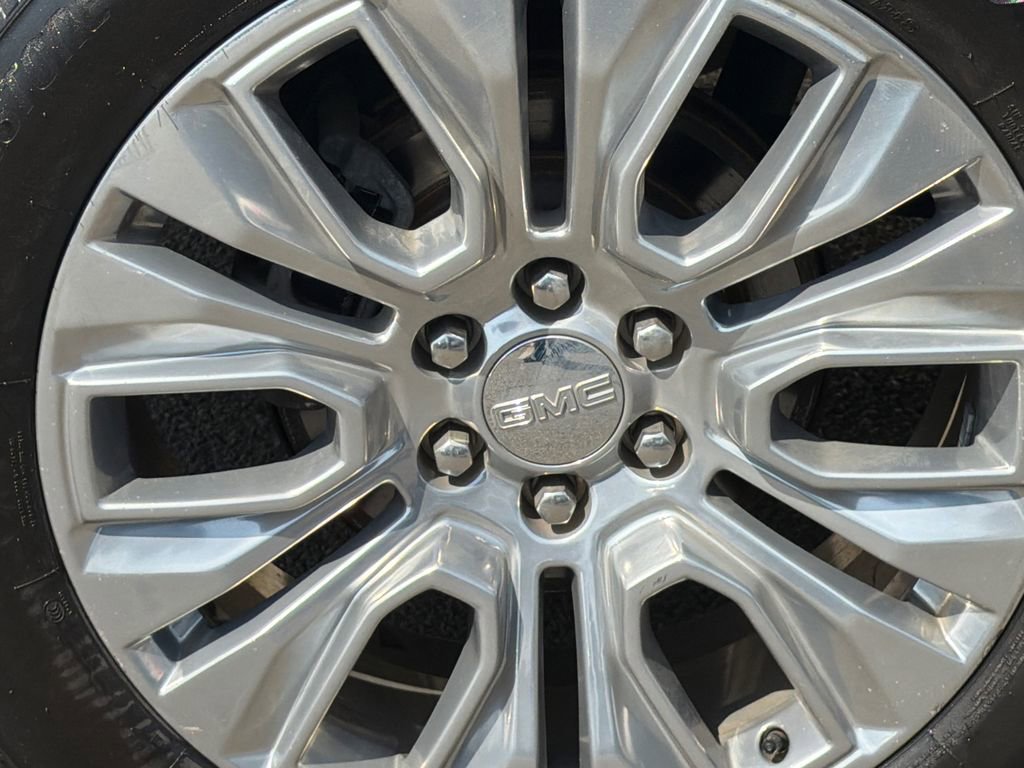 Used 2022 GMC Sierra 1500 Denali w/ Denali Premium Package AWD/4WD image 5