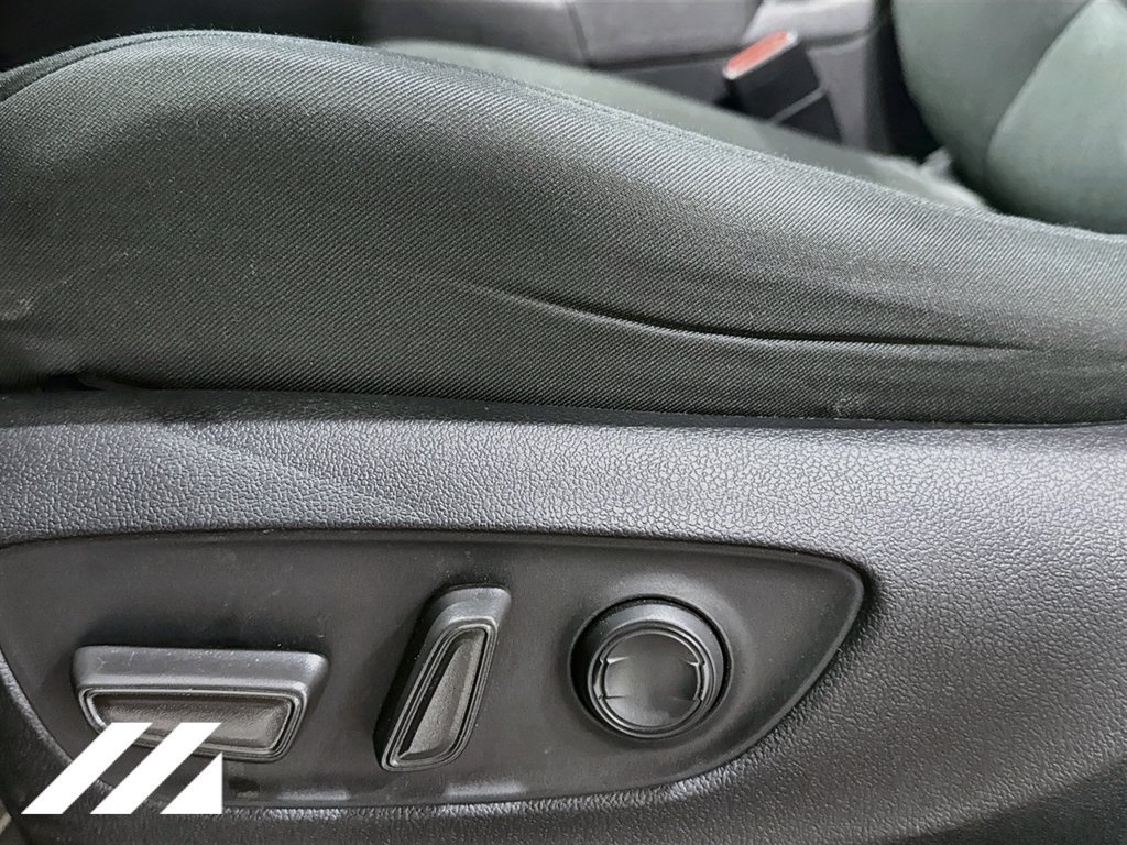 Used 2024 Toyota RAV4 XLE AWD/4WD image 20