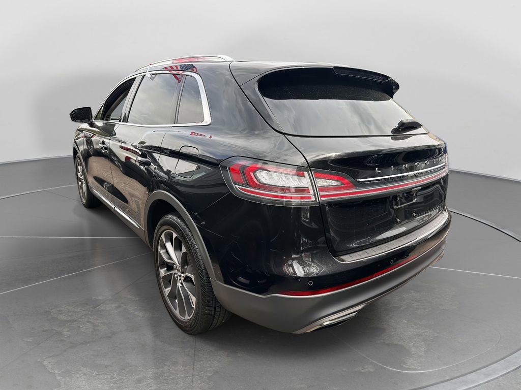 Used 2023 Lincoln Nautilus Reserve w/ Luxury Package image 4