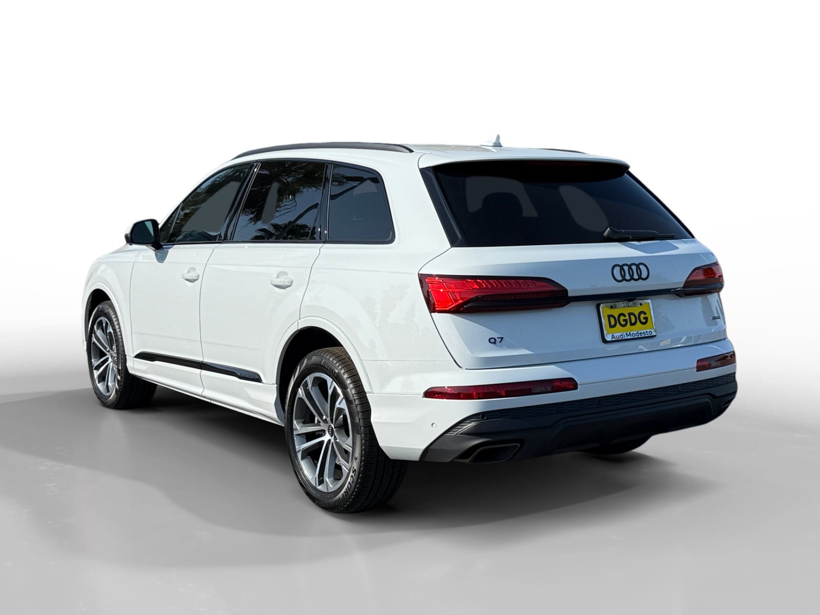 New 2026 Audi Q7 2.0T Premium AWD/4WD image 3