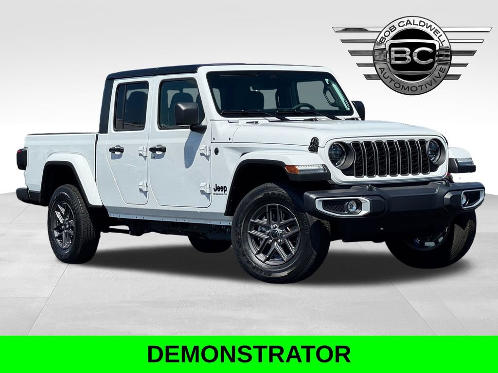 New 2026 Jeep Gladiator Sport AWD/4WD 360° Tour