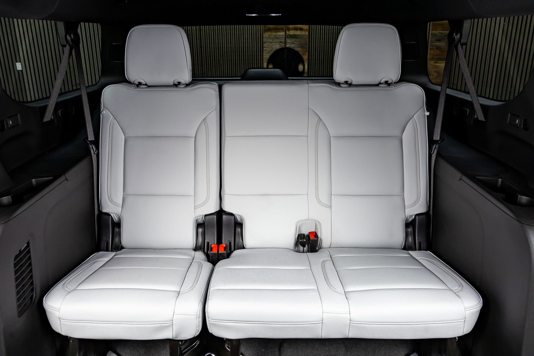 Used 2025 Chevrolet Suburban Premier w/ Sun And Tow Package image 32