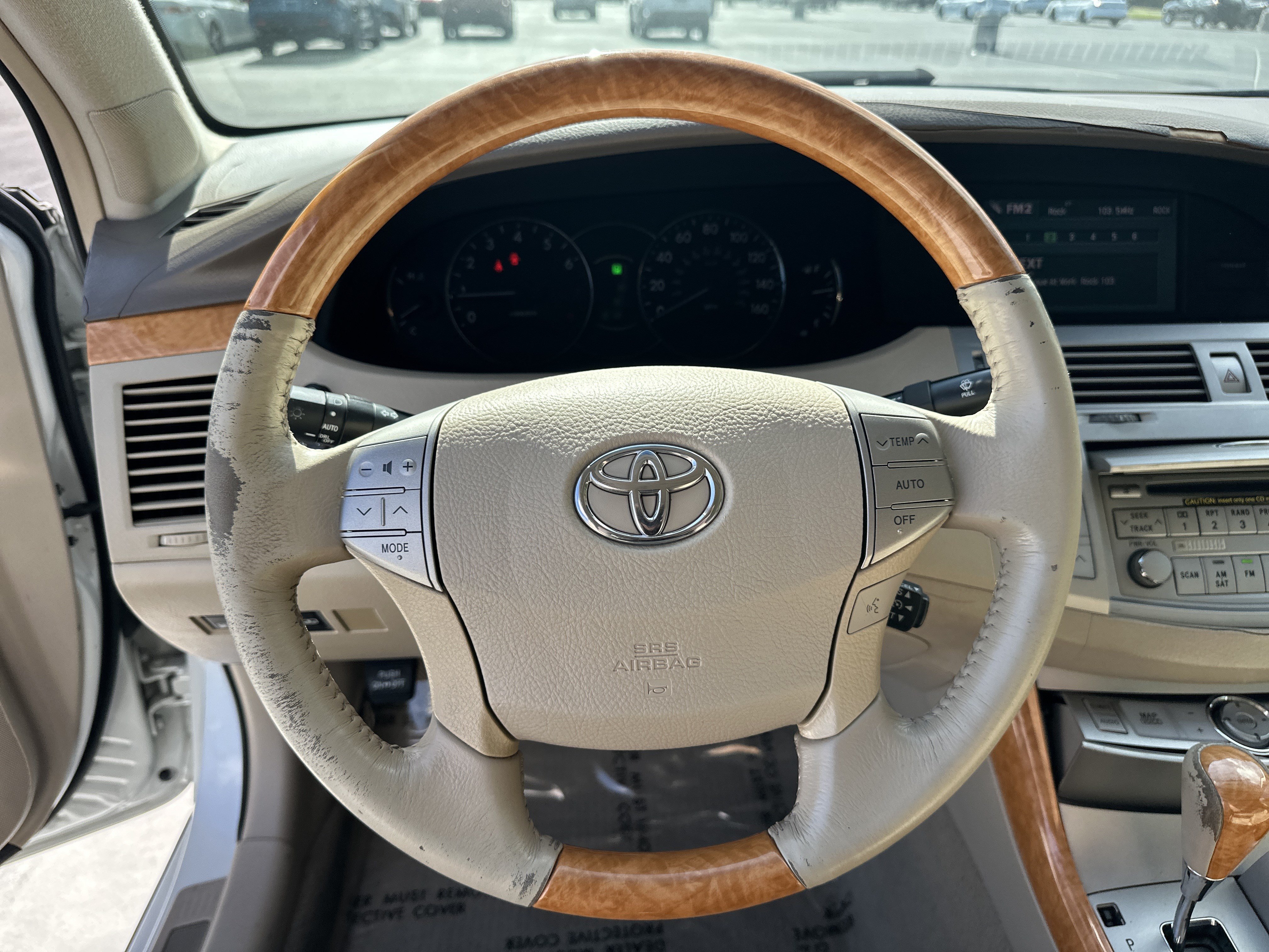 Used 2005 Toyota Avalon Limited FWD image 18