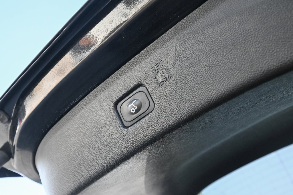 Certified 2024 Ford Edge SEL w/ Convenience Package image 18